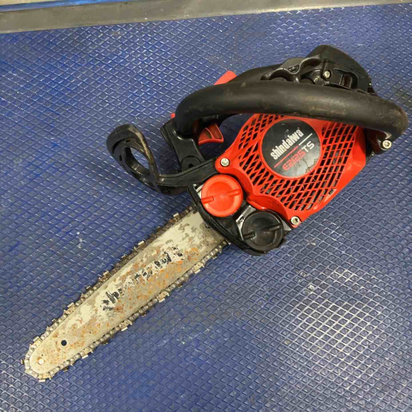 新ダイワ エンジンチェーンソー E2125TS 草加店