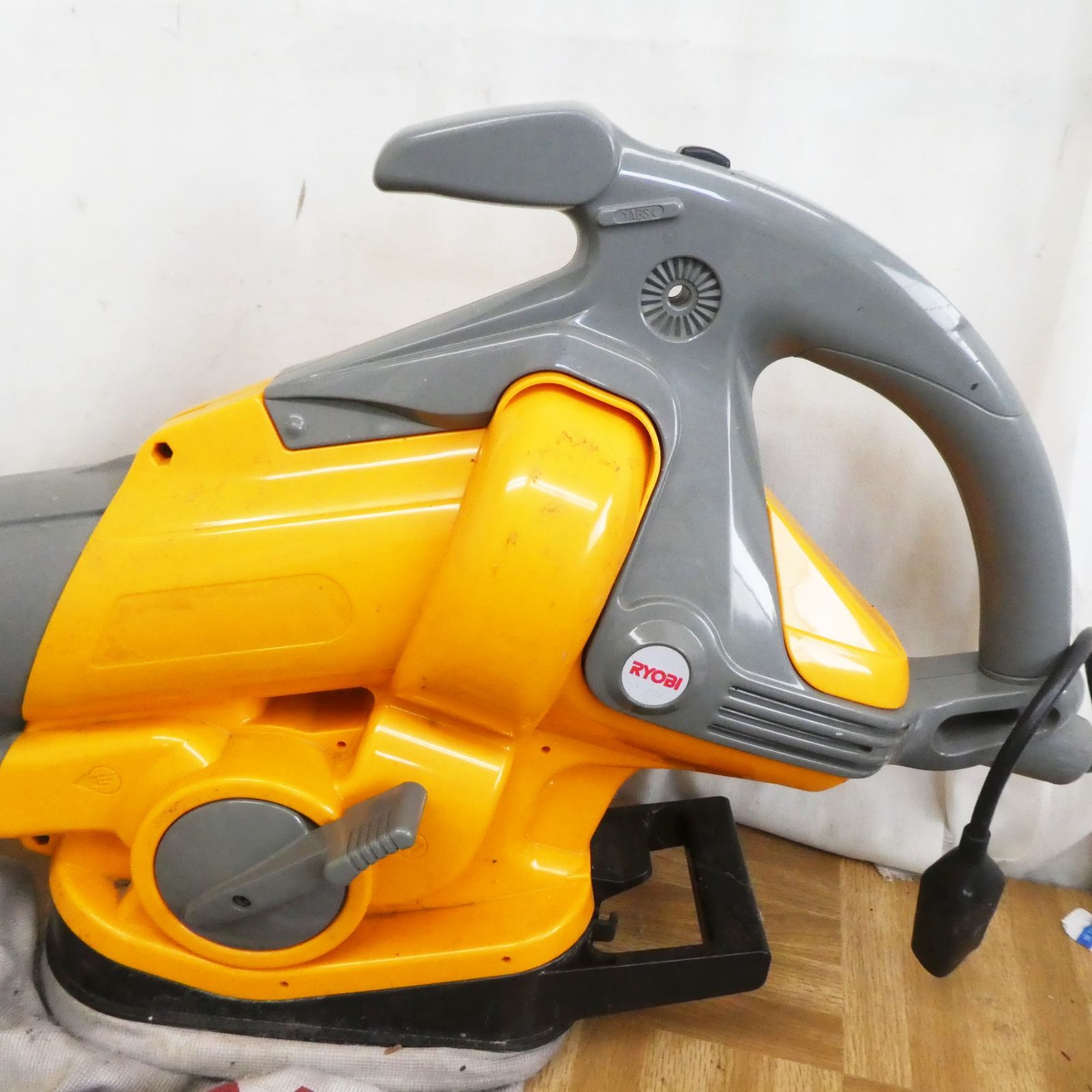 Q884 RYOBI
