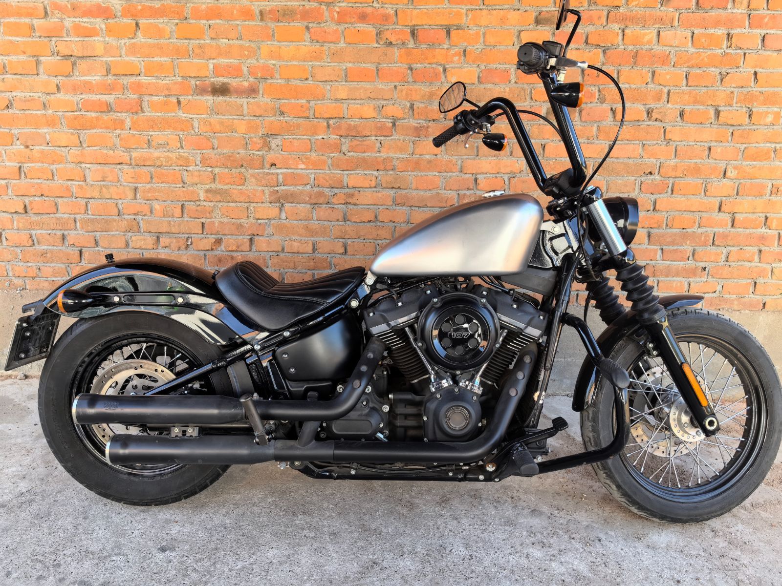 ハーレー　スポーツスタータンク　スポーツスター　ソフテイル ハーレー スポーツスター XL 883 N 1200 X 48 72 ガソリンタンク