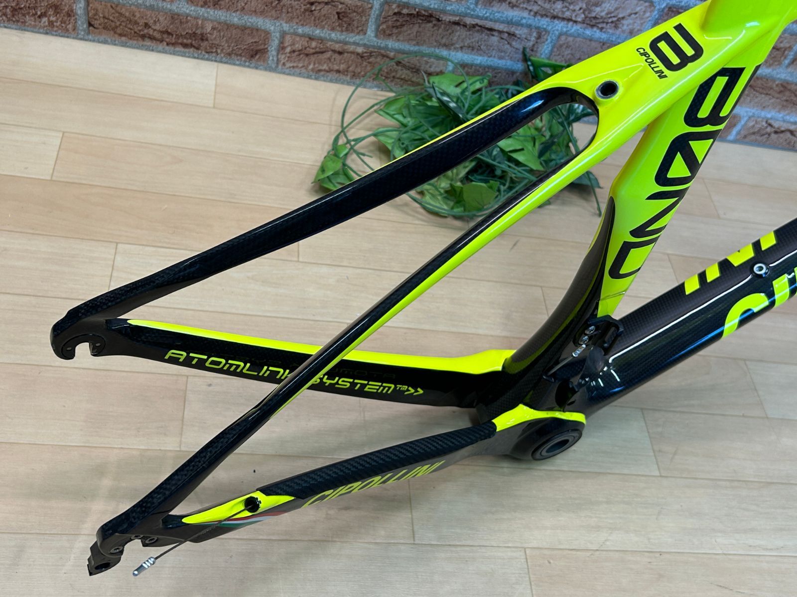 美品 CIPOLLINI BOND チポッリーニ・ボンド 未使用のデュラエース9100