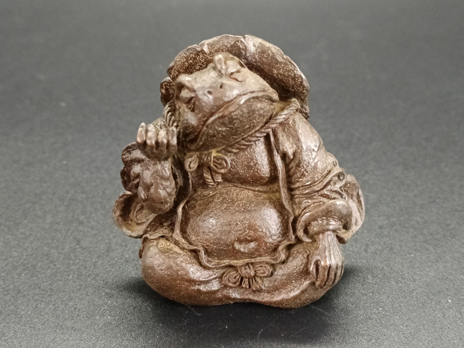 銅製 置物 仙人 銅製置物 蝦蟇仙人 螂雨宮宗作 刻印あり 金工品 細工 インテリア置物