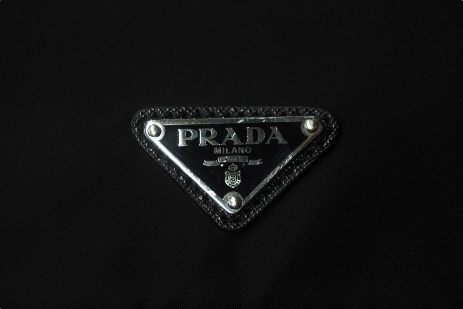 PRADA プラダ クラッチバッグ PCケース パソコンケース タブレットケース ブラック シルバー 美品  56192