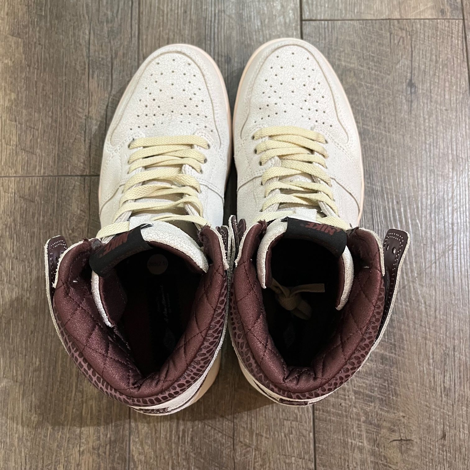 NIKE A Ma Maniere AIR JORDAN 1 RETRO HIGH OG DO7097-100 コラボ