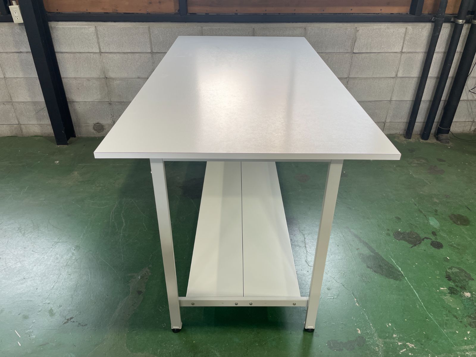 【在庫限りの大特価】 TRUSCO 作業台 テーブル 1800×900mm 直接 最安値で販売！
