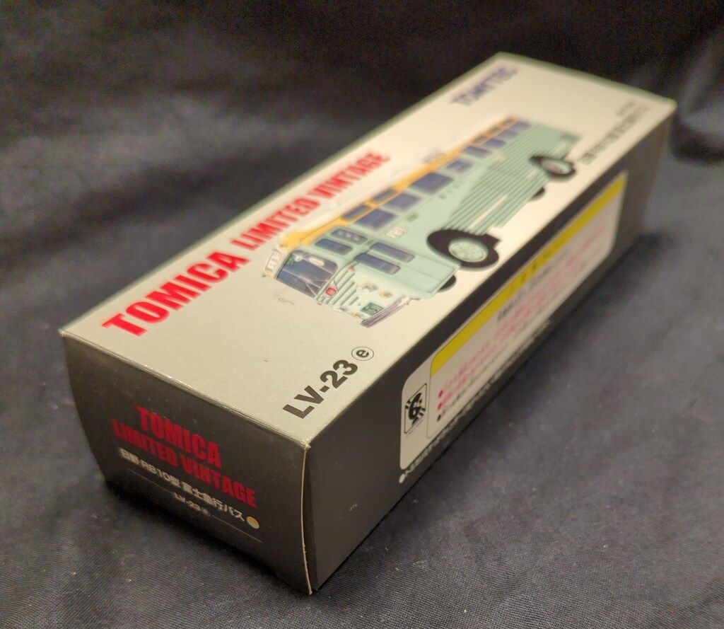 TOMICA LIMITED VINTAGE LV-23e 富士急バス Amazon.co.jp: LV-23e 日野RB10型バス（富士急行バス