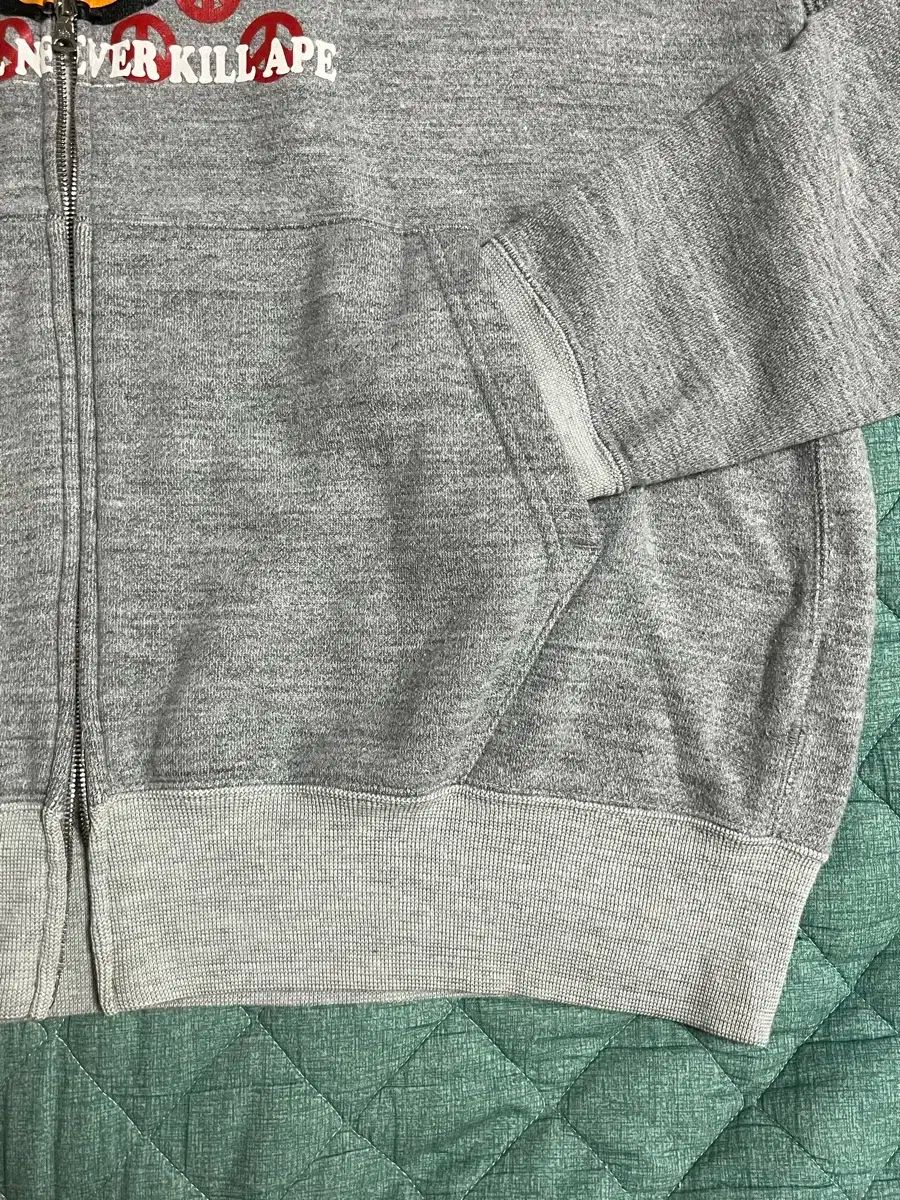 フーディー グレー