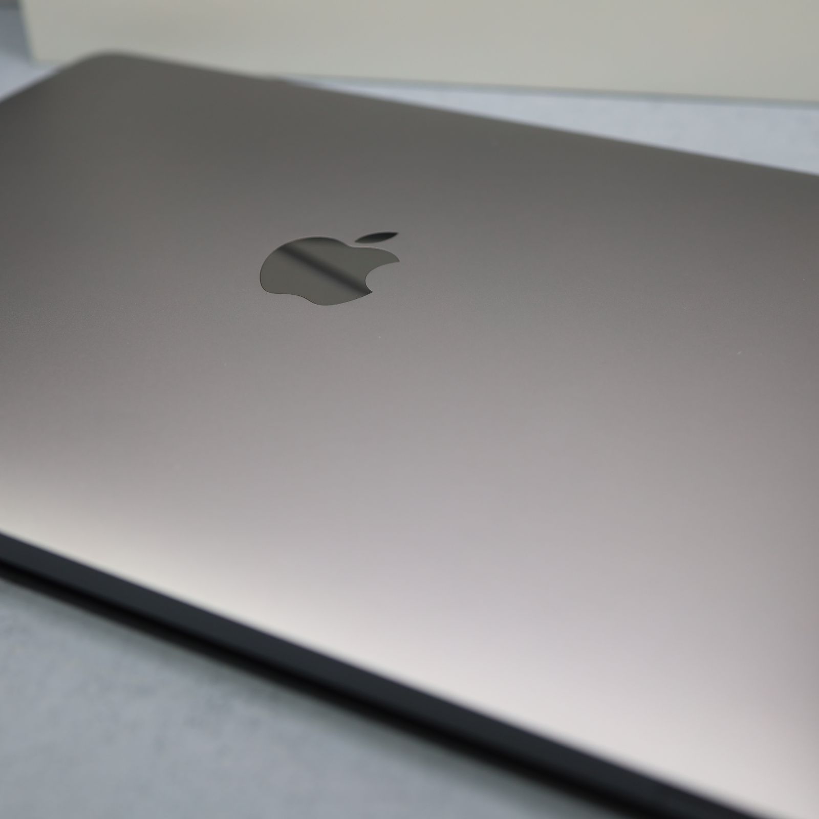 美品】MacBook Pro 13インチ 2020 i5/16GB/512GB - メルカリ