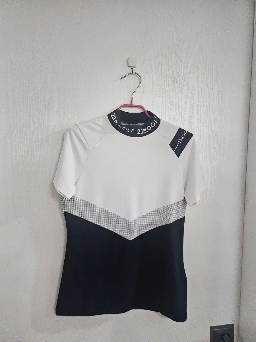 23 区 ゴルフTシャツ