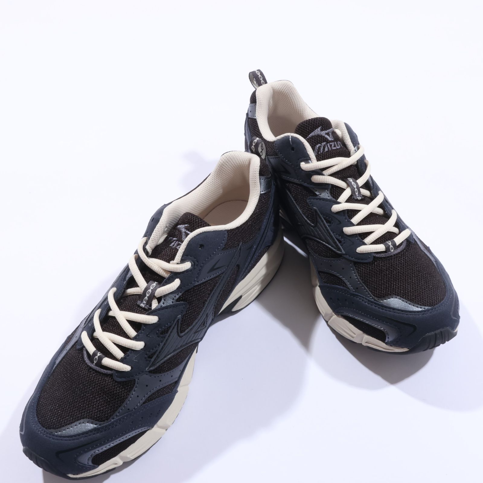ミズノ　モレリア　スニーカー ミズノ MIZUNO スニーカー MXR_ D1GA246701 （ベージュ×ライト