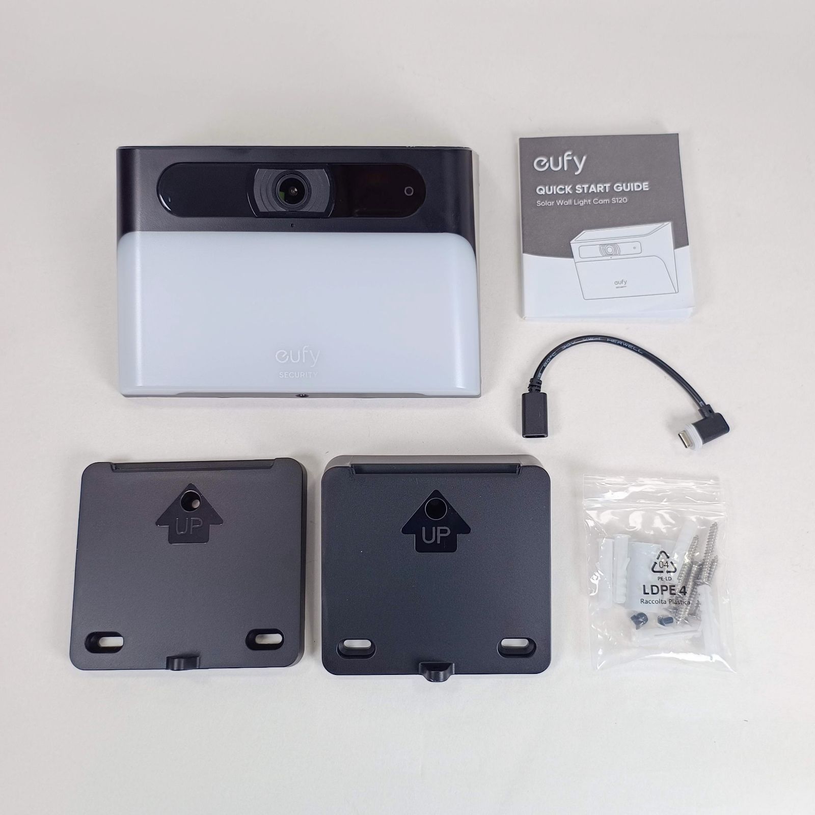 アンカー Anker Eufy Solar Wall Light Cam S120 ライト付き屋外防犯カメラ