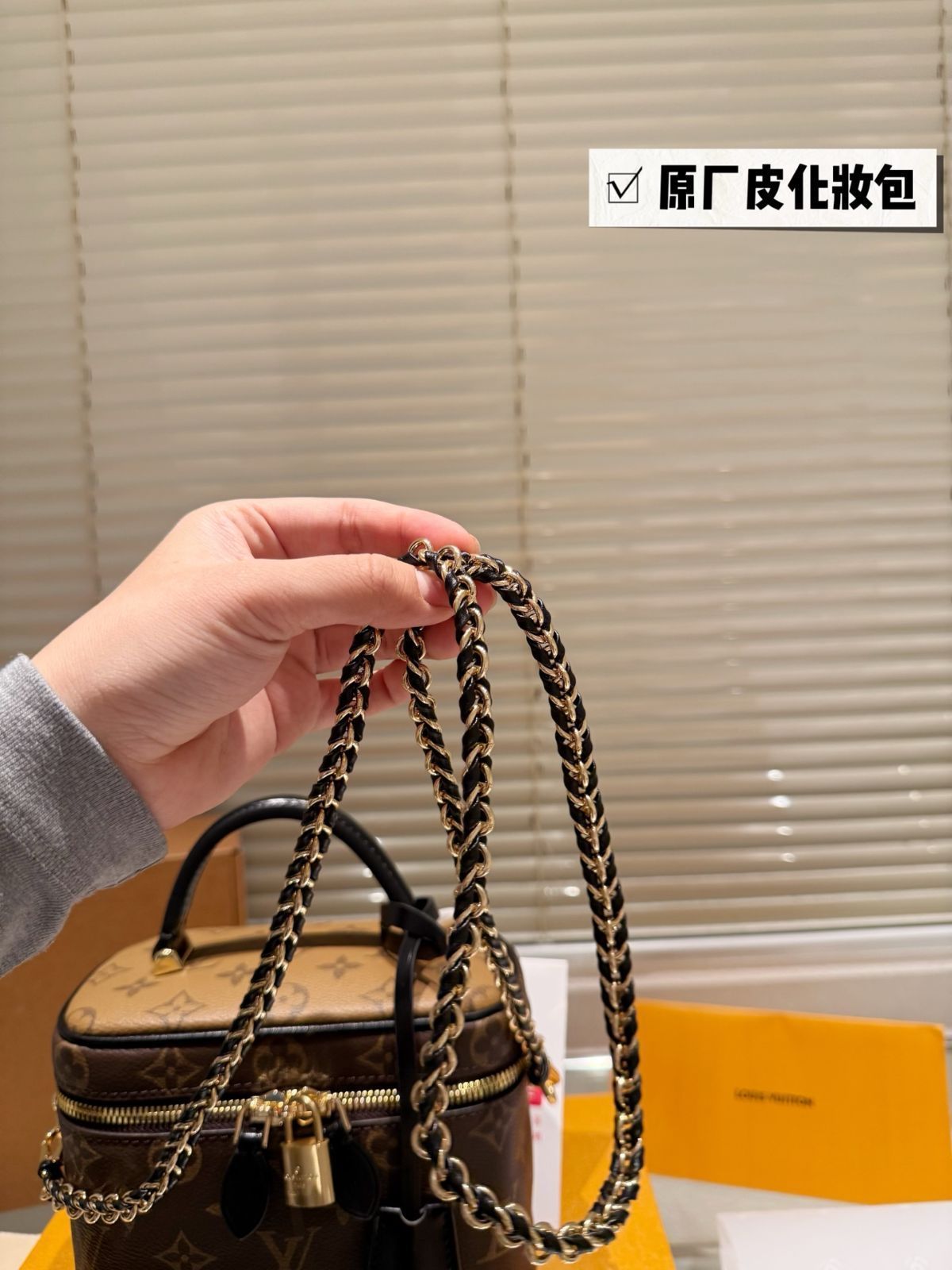 ヴィトン ヴァニティ チェーン ポーチ パーティー ドレス に ヴィトン ヴァニティ チェーン ポーチ パーティー ドレス に