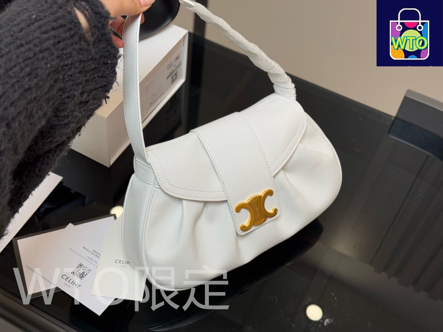 Celine] ローラ アンダーアームバッグ - 専用ボックス付き