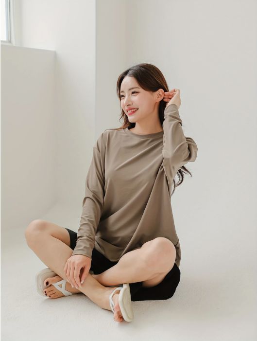 ラッシュガード トレンディ レディース 水着セット 女性用 カジュアルビキニ 4点組水着 4点セット セット販売 日焼け防止 おしゃれ シンプル 無地 プール スイミング 川遊び 海 夏のアウトドア 夏のバカンス ダークカーキ