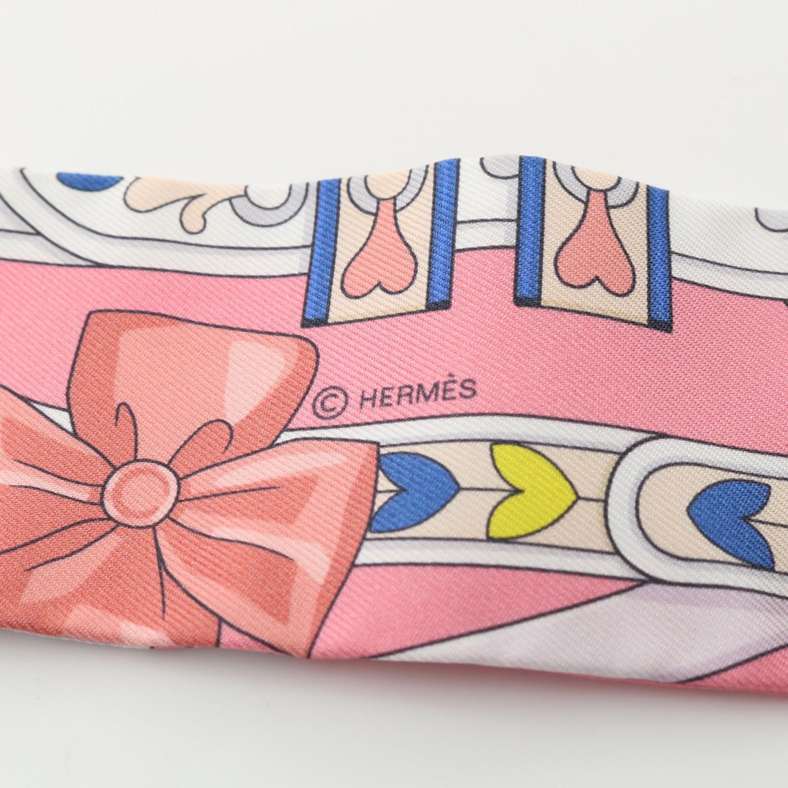 エルメス HERMES スカーフ ツイリー Harnais de Coeur ピンク