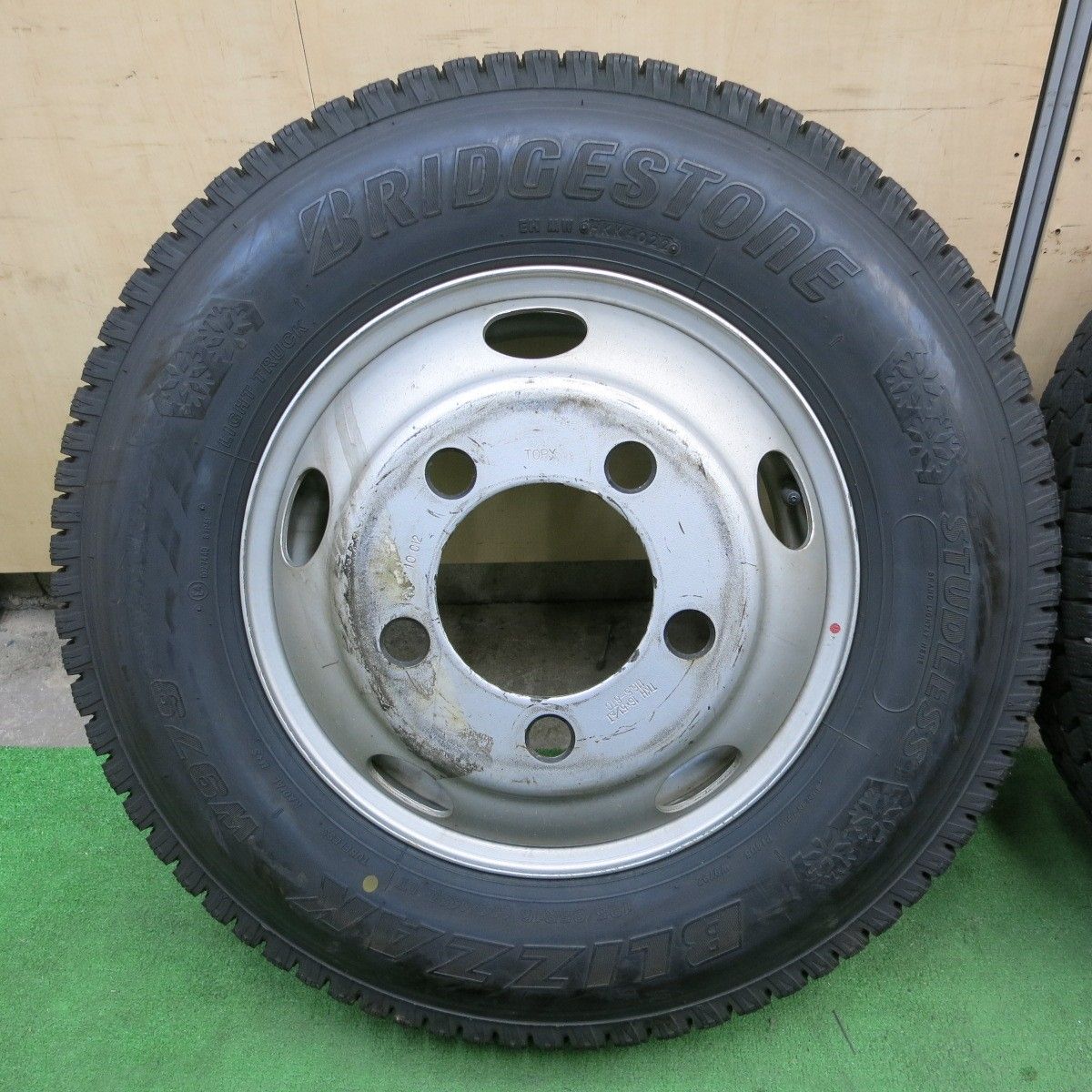 送料込22年バリ溝ブリヂストン ブリザック VRX3 185/65R15 BS BRIDGESTONE BLIZZAK VRX3 185⁄60R15 15インチ スタッドレス 4本 22