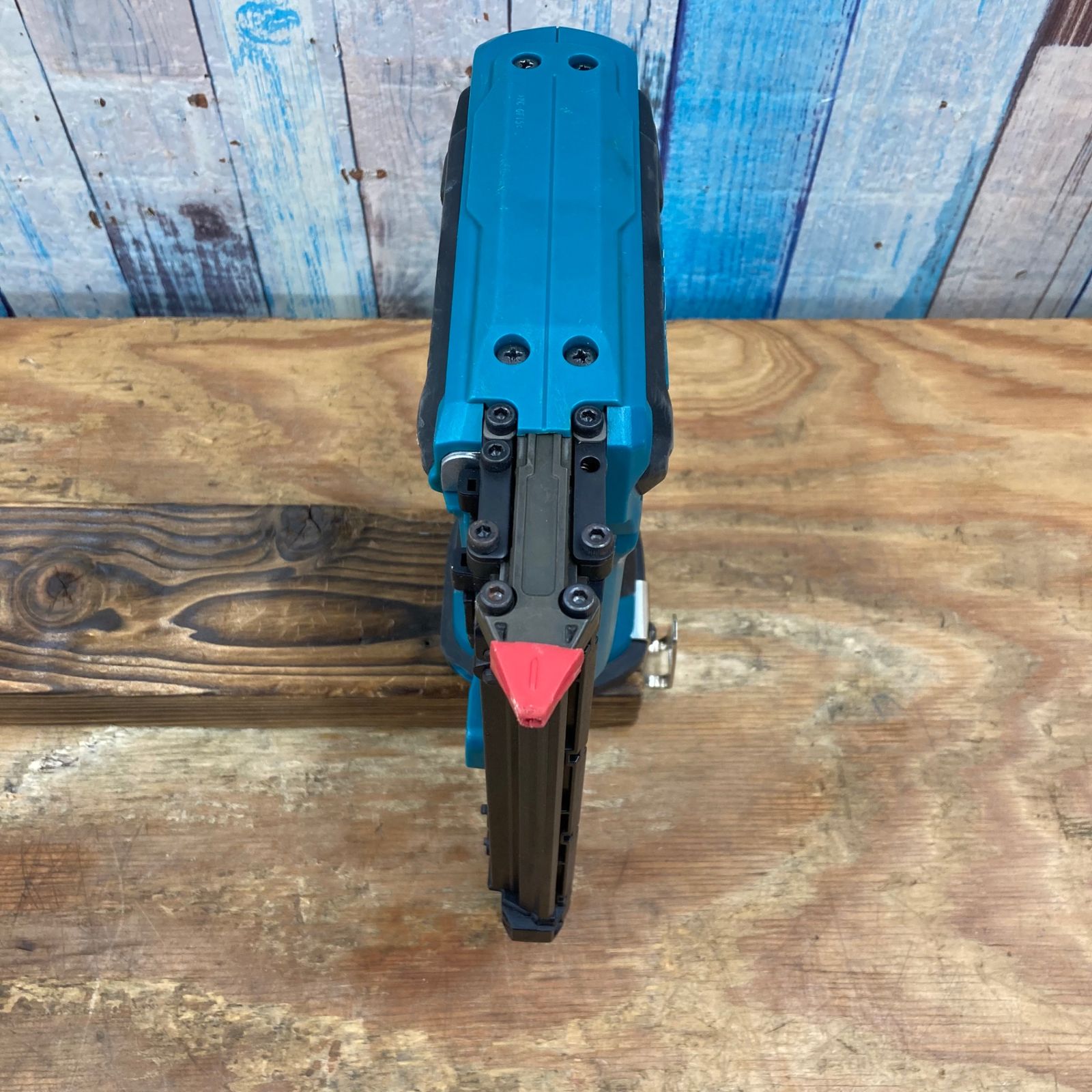 本体