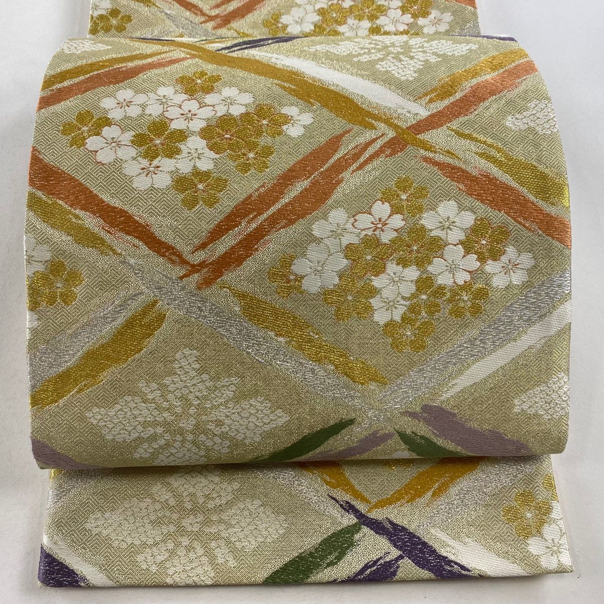 袋帯 名品 桜 菱 金銀糸 金色 六通 正絹 【中古】 - メルカリ