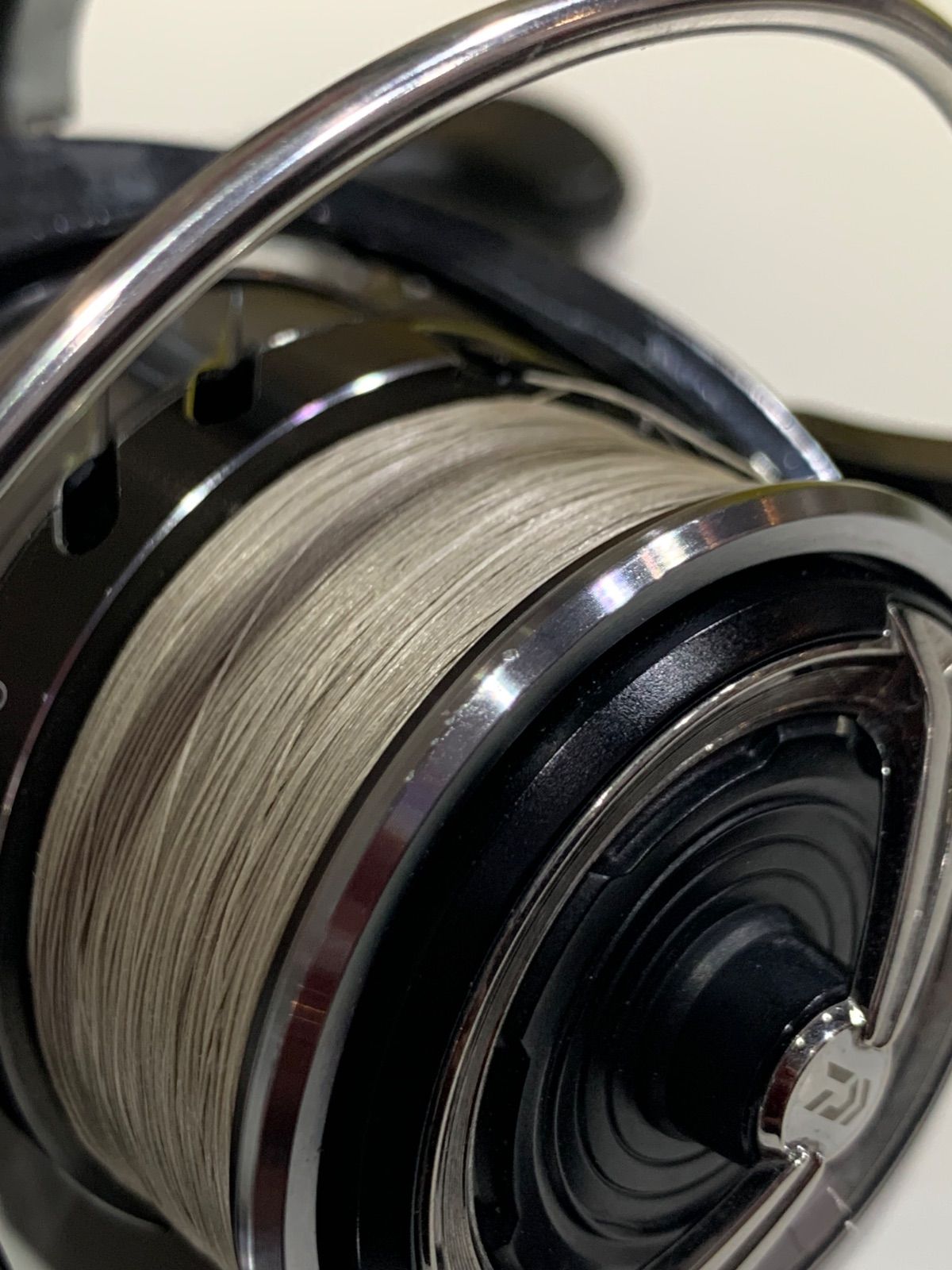 ダイワ カルディア LT 3000-CXH スピニングリール