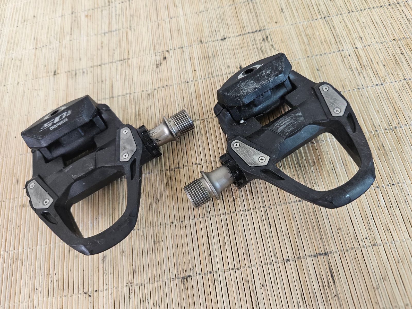 □ SHIMANO PD-R7000 105 SPD-SL シマノ ビンディングペダル ロード 同