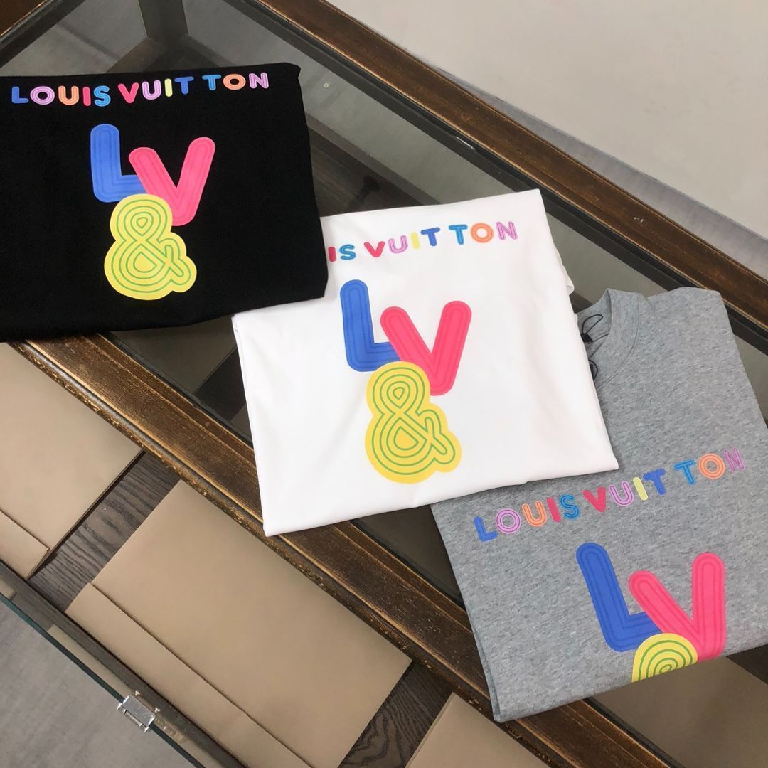 【シンプルカジュアルで夏のお洒落に♪】Louis Vuitton Tシャツ ルイヴィトン tシャツ 丸首 白黒 カジュアル 人気 ファション