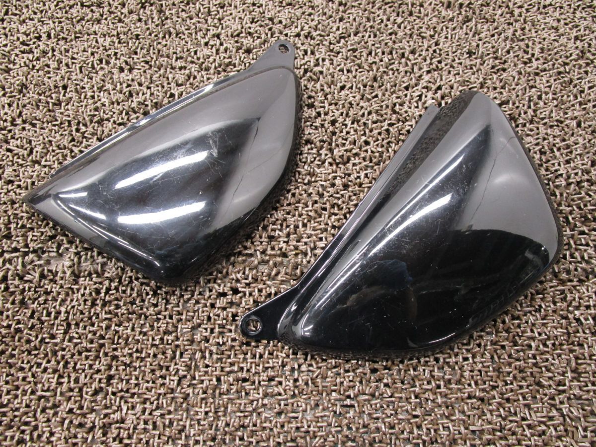 イナズマ400 サイドカバー 左右 ▲A5850 GK7BA スズキ K717 INAZUMA キャブ車