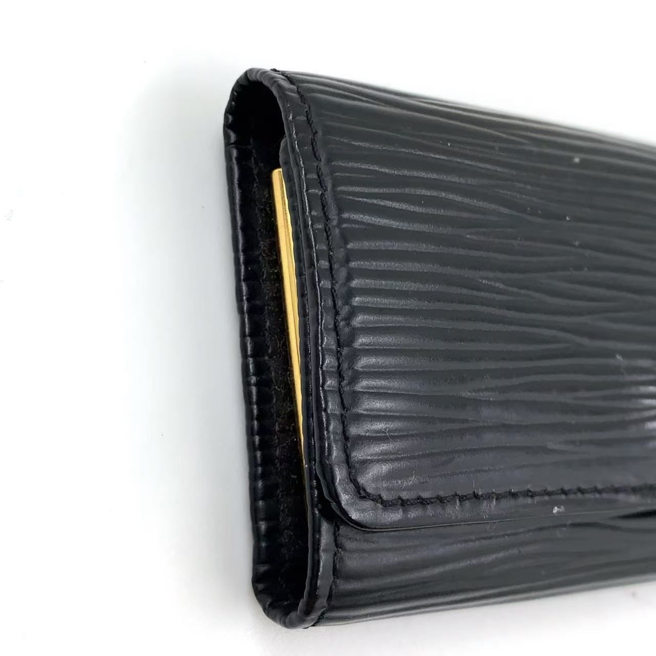 LOUIS VUITTON ミュルティクレ4 エピ エピ ノワール レザー
