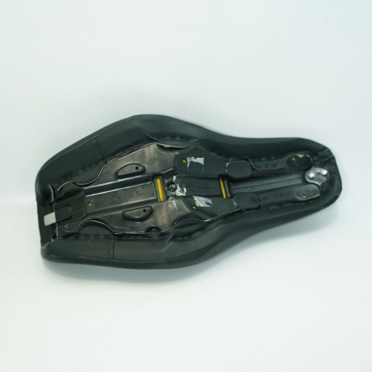 ハーレー FXDL1580 ダイナローライダー(06-17) 純正 シート 1 22530