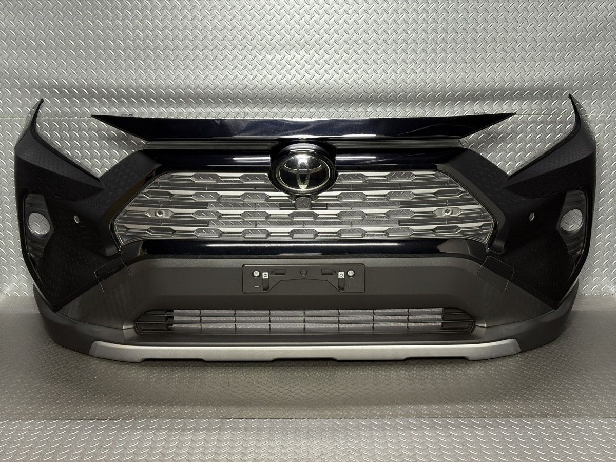 バラ売り可】トヨタ RAV4 フロントバンパー アティチュードブラックマイカ