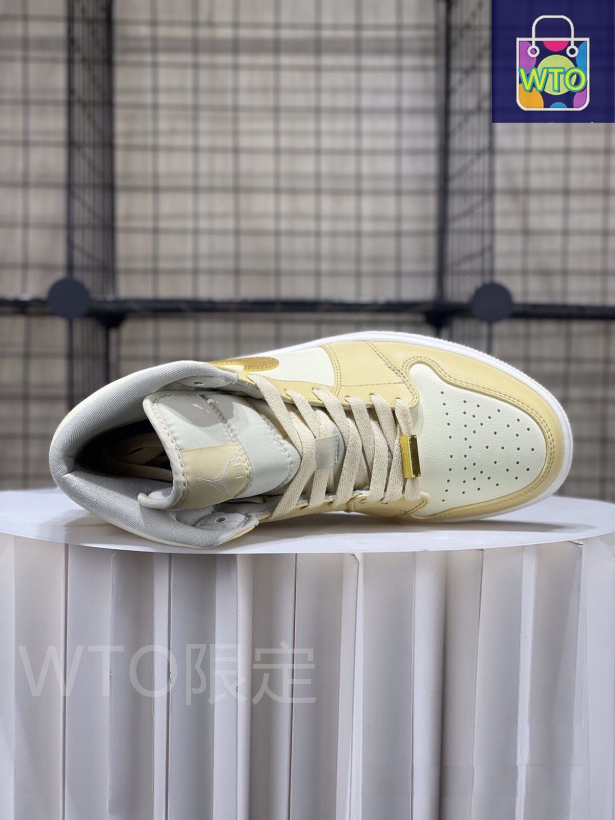 お値下げしました??即購入?? Nike Air Jordan 1 Mid 箱付 男女