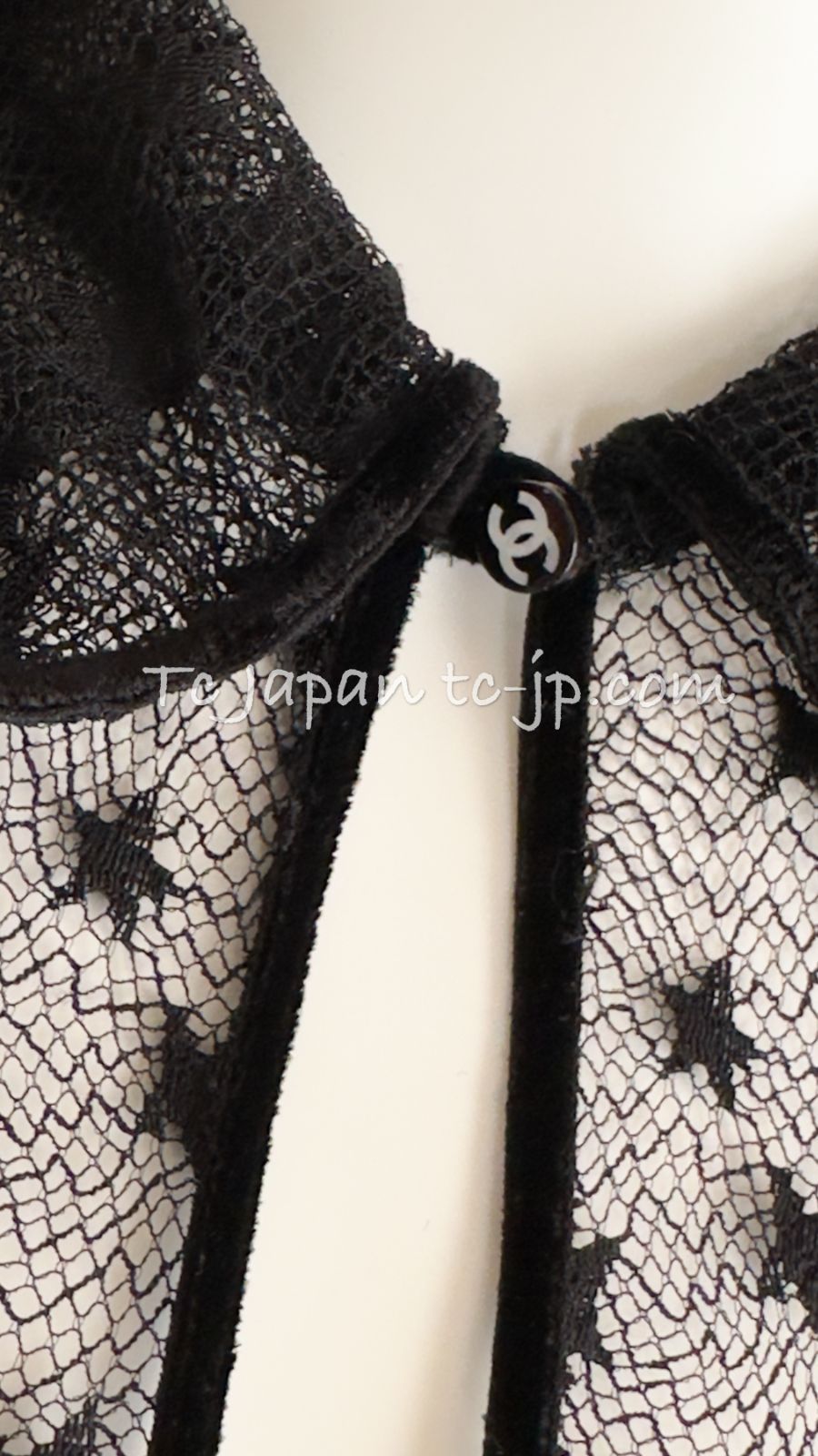 シャネル ブラウス トップス CHANEL ブラック・半袖・星柄 F36 シャネル ブラウス トップス CHANEL ブラック・半袖・星柄 F36