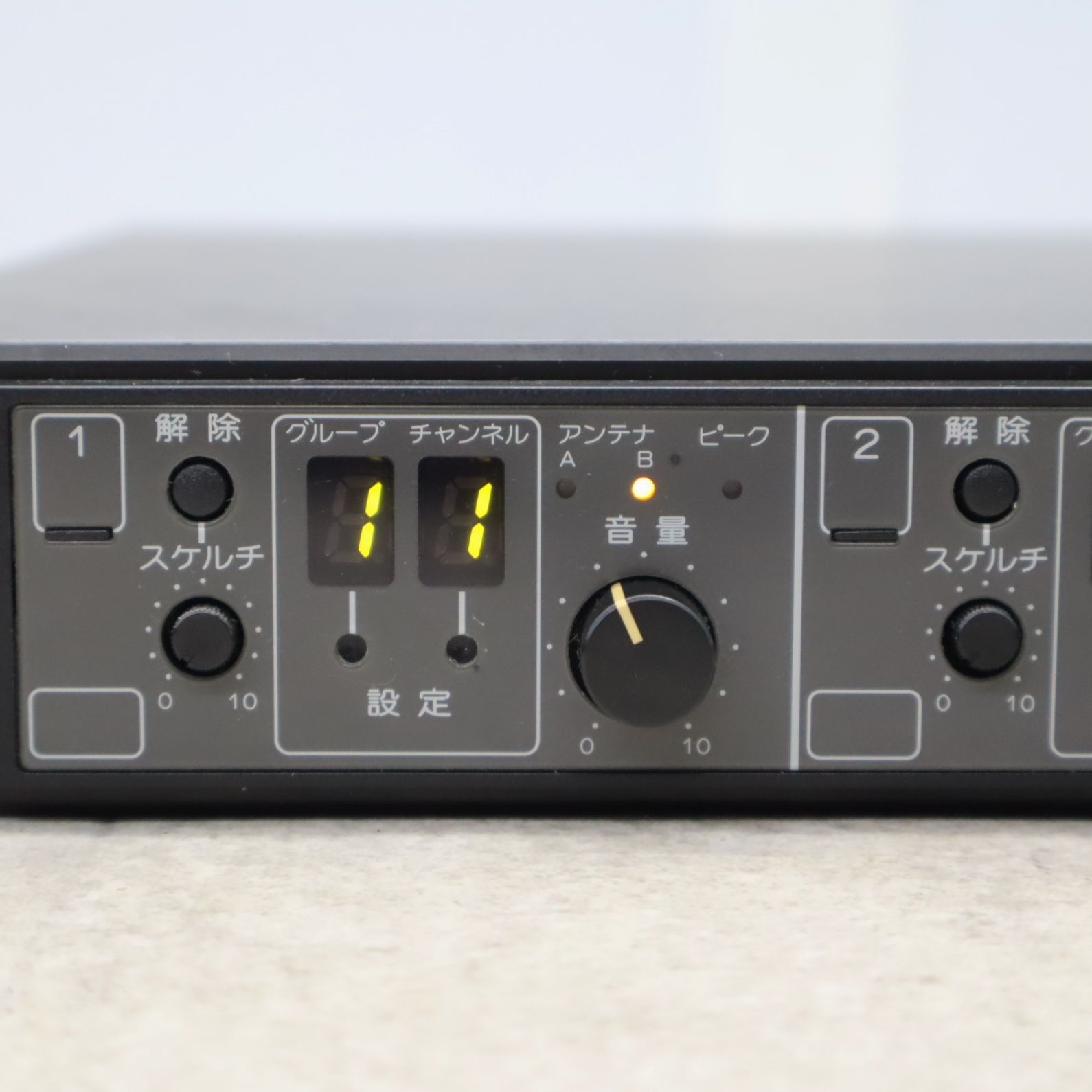 TOA ダイバシティワイヤレスチューナー(4波実装可能、 2波内蔵) WT