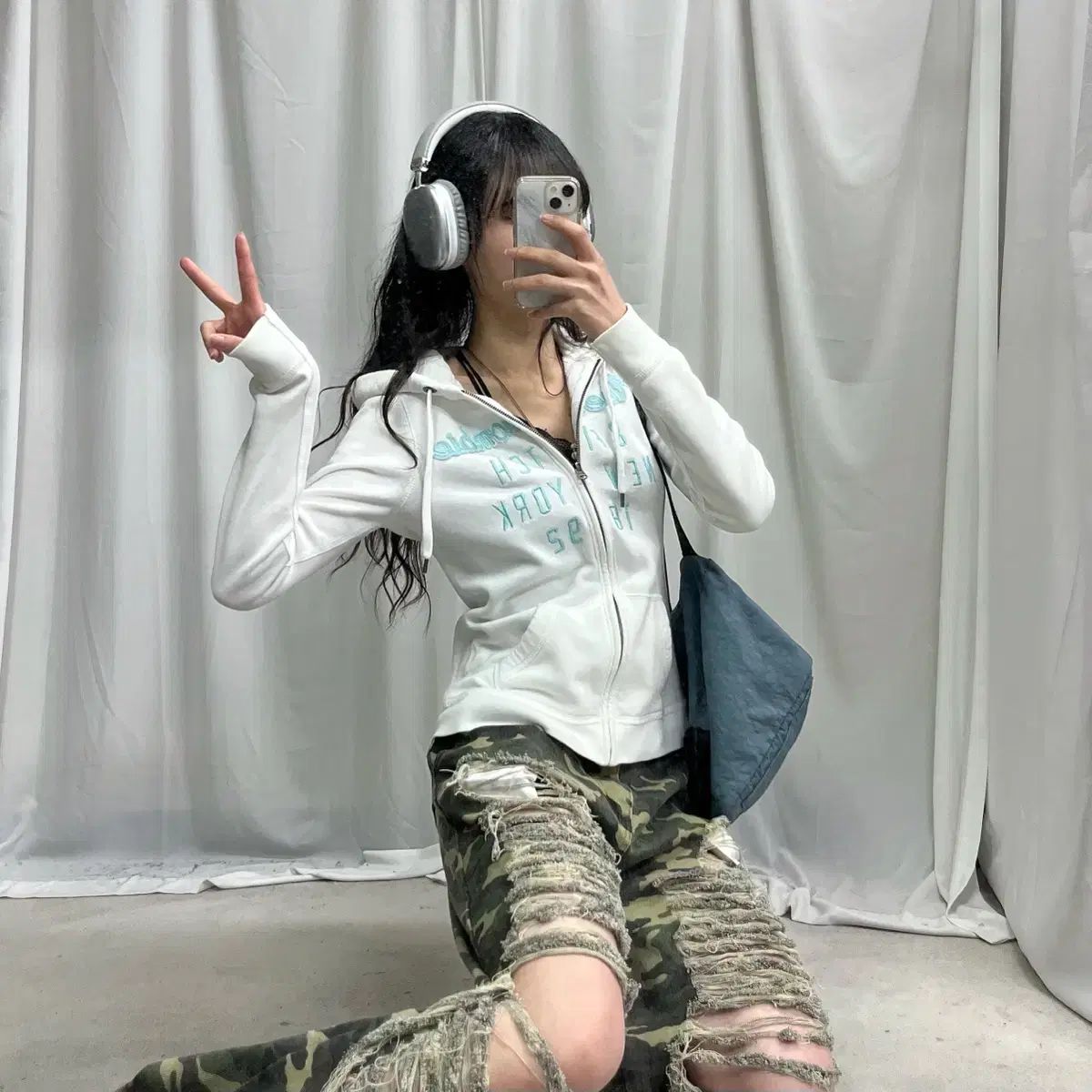 ジップアップパーカー フード付き