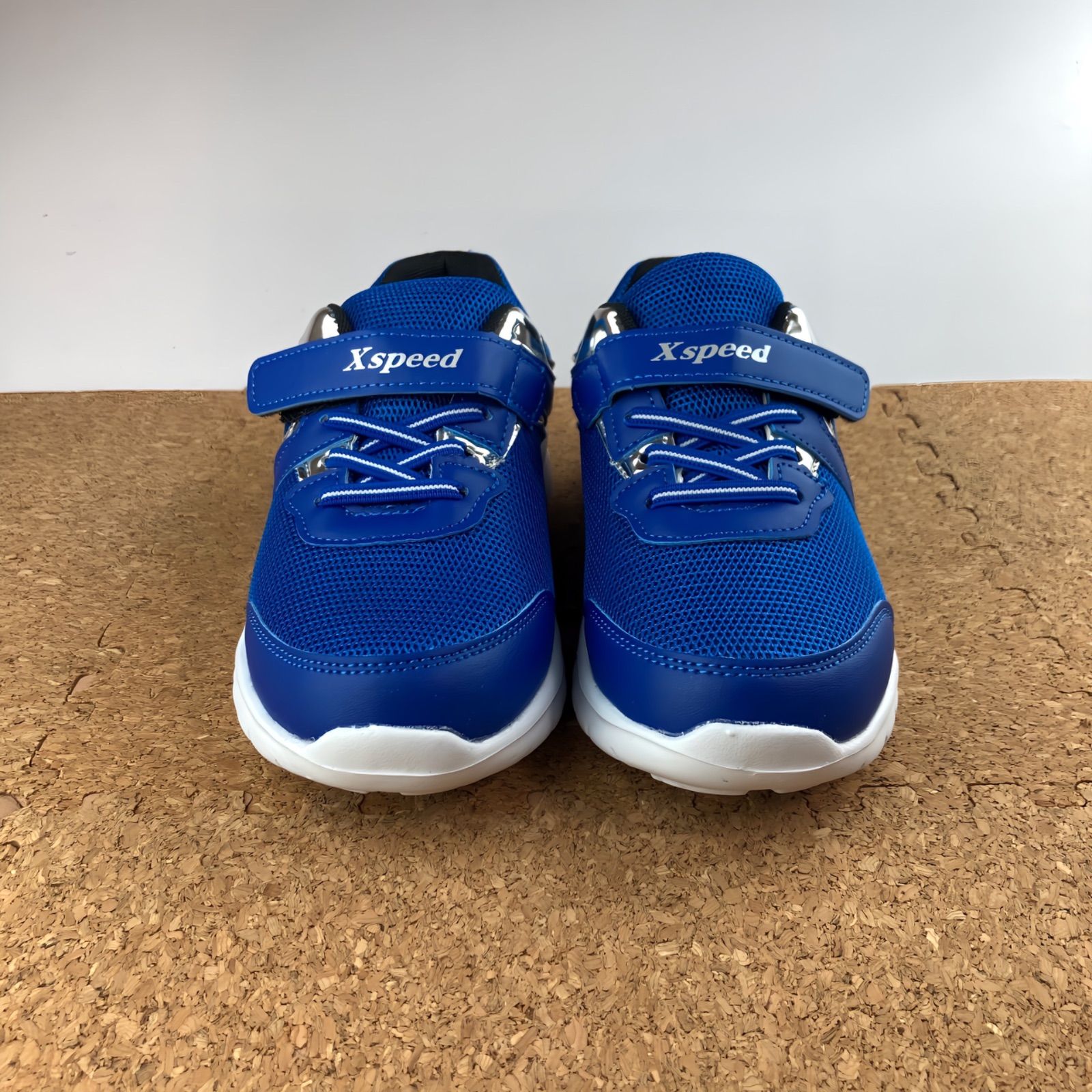 おまとめ商品 スニーカー キッズ 男の子 21.5cm ボーイズ 黒 ブルー New Balance スニーカー FuelCell 990 v6 キッズ 子供 男の子 女の子