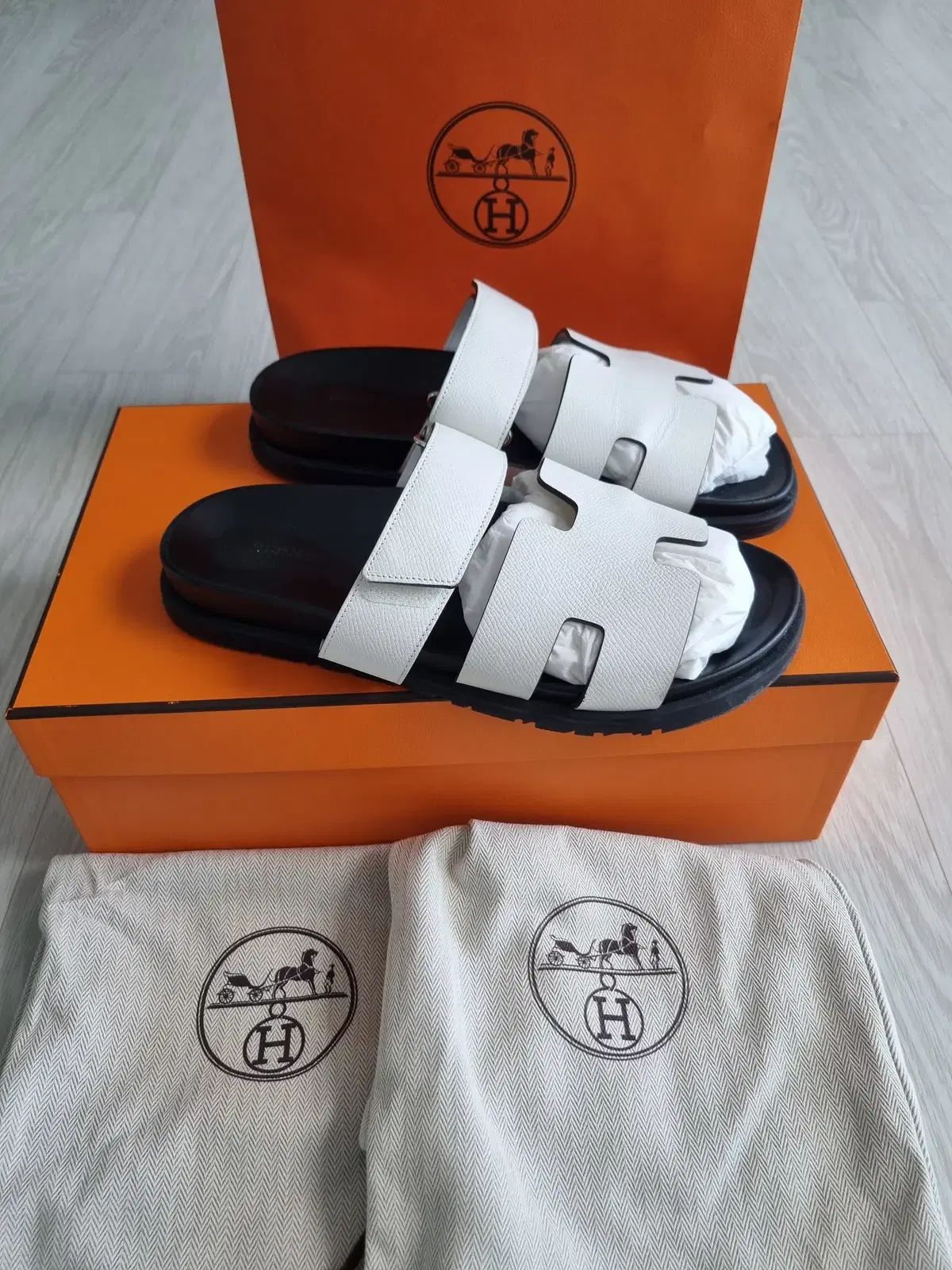 デパート HERMES エルメス シプレ カーフスキン サンダル スリッパ 白黒 41 サイズ