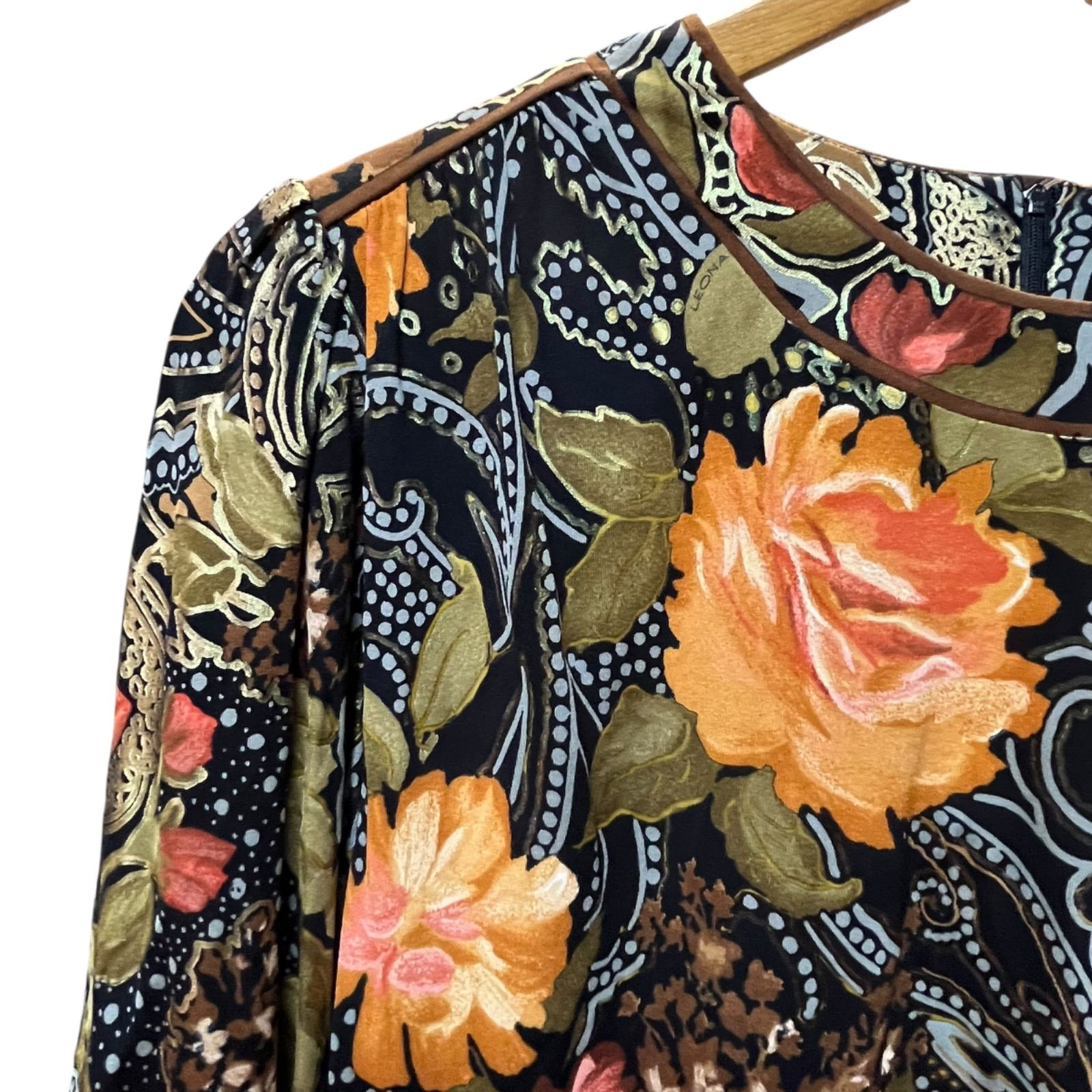 LEONARD 花柄　アンサンブル　Lサイズ 管32973】LEONARD レオナール 花柄シルクトップス 11R 金彩