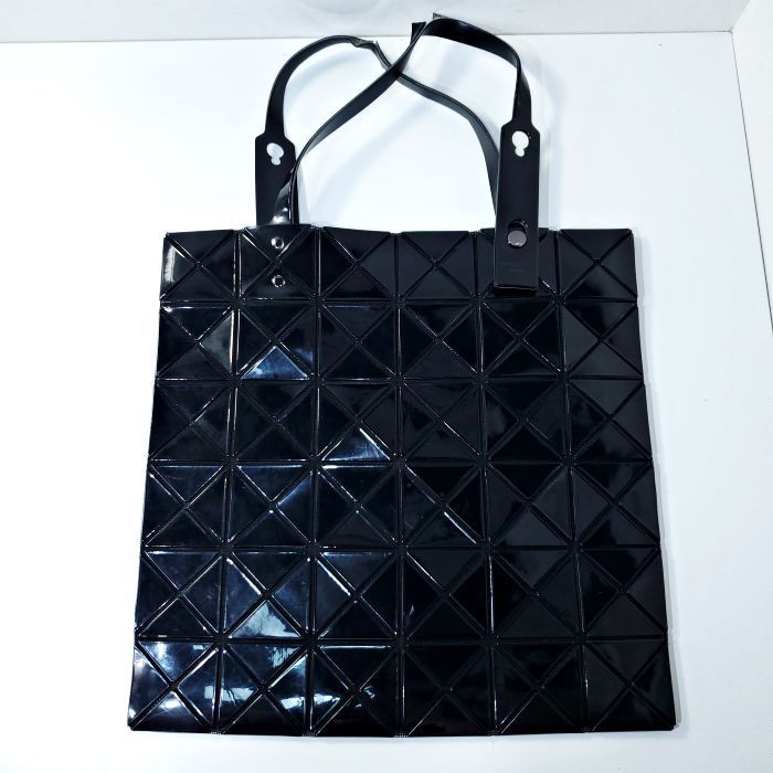 BAOBAO ISSEY MIYAKE(バオバオイッセイミヤケ)のトートバッグ黒 久しく