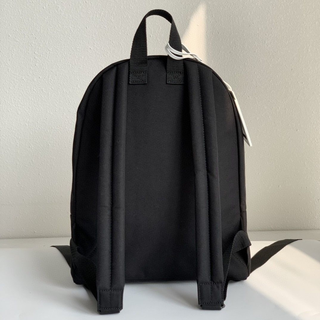 最終値下げ］ メゾンマルジェラ MM6 Maison Margiela バックパック ブラック - メルカリ