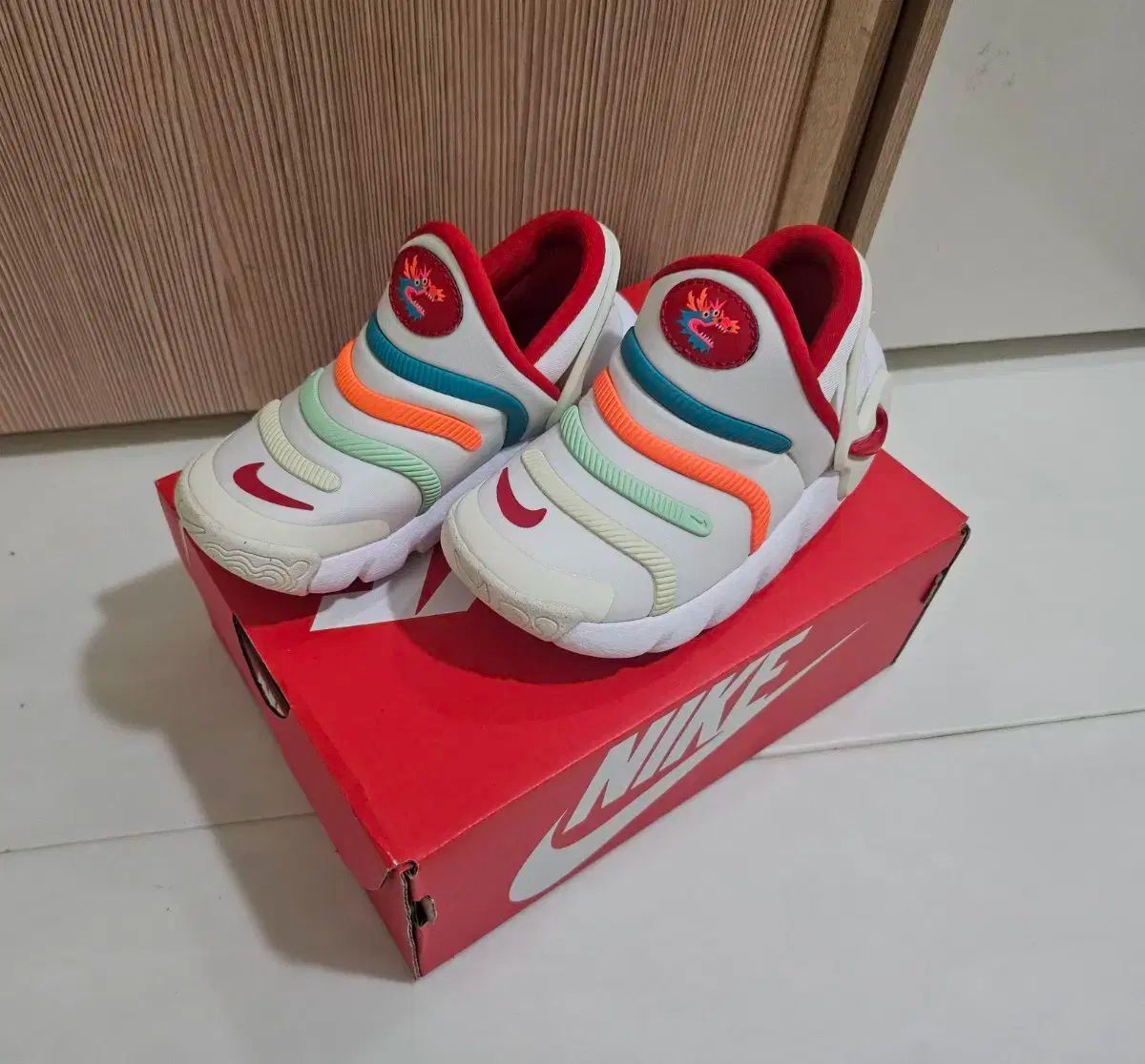 NIKE ナイキ ダイナモ 2 エジオン 赤ちゃん スニーカー 150 サイズ