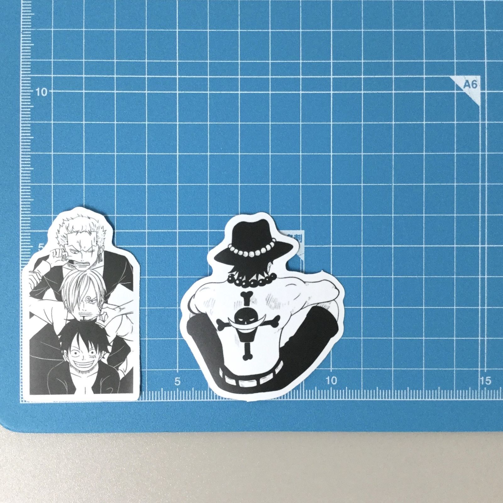 j148【新品・未使用品】ONE PIECE ワンピース ステッカー 2枚セット 