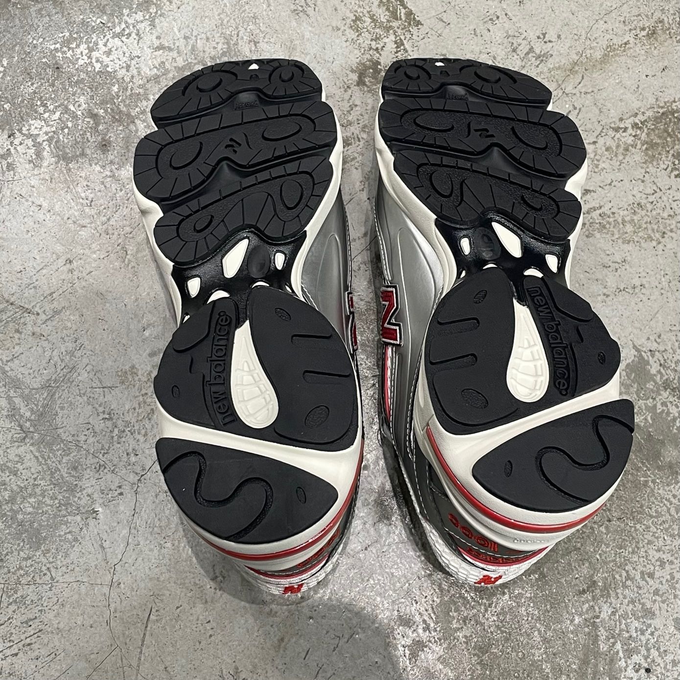 未使用品 国内正規 Thisisneverthat New Balance 1000 コラボ 未使用品 国内正規 Thisisneverthat New Balance 1000 コラボ