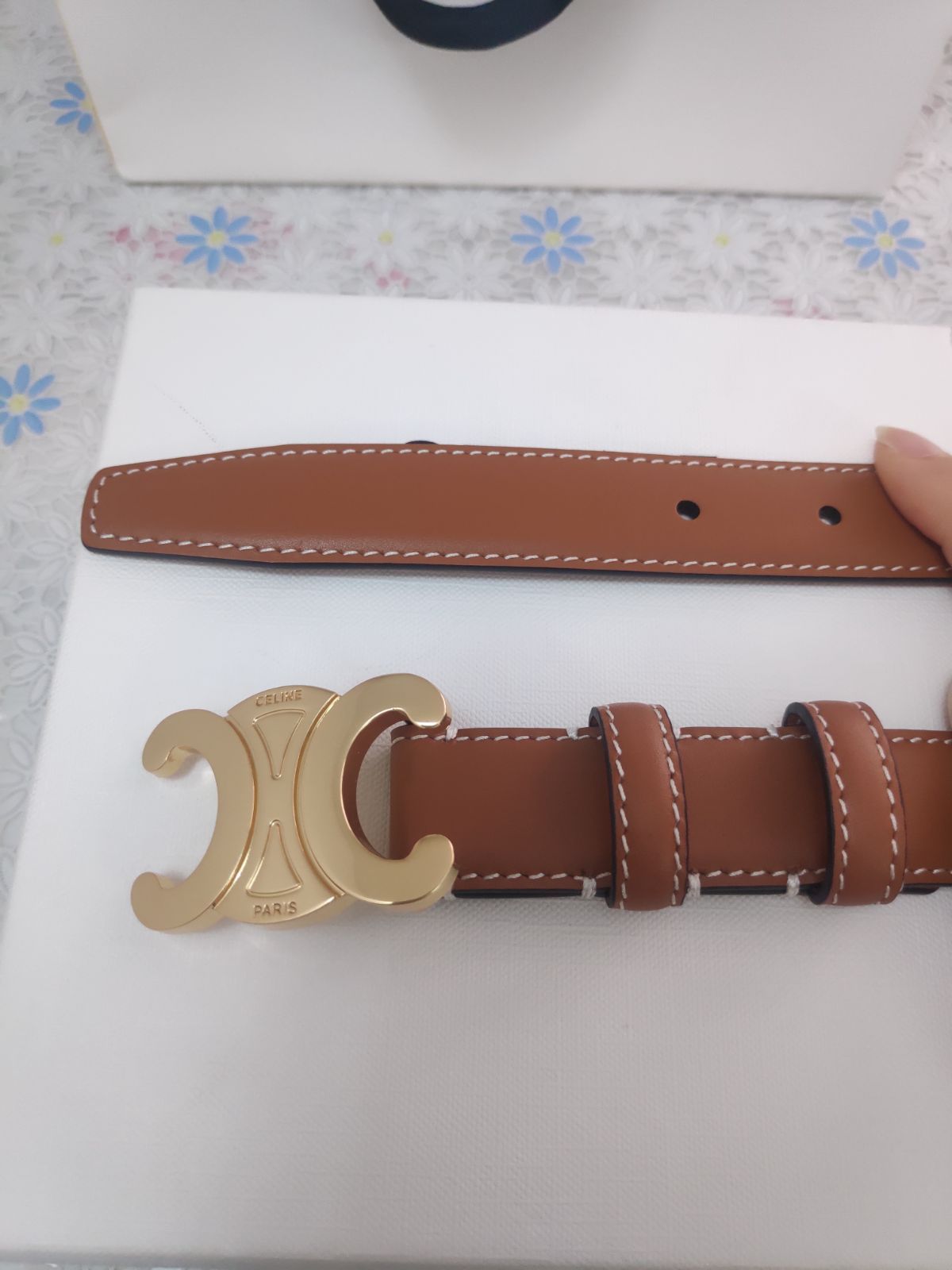 【極美品✨即発送】CELINE レザーベルト 90cm ゴールド　トリオンフ imgrc0093528560.jpg