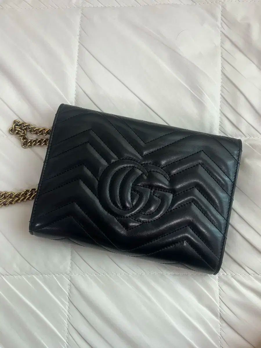 GUCCI グッチ マーモント マトラッセ ミニ チェーンバッグ ブラック 正規品