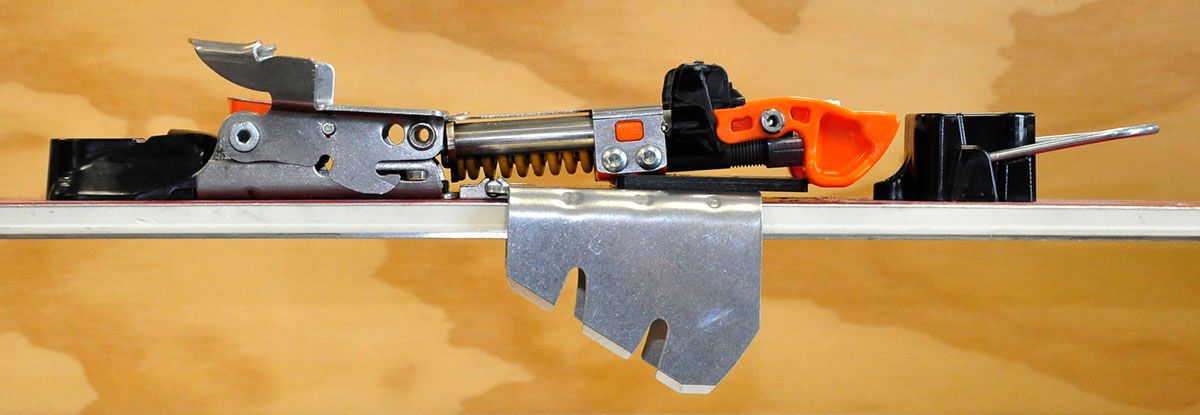 22デザインズ 22 Designs アウトロークランポン 115mm 7901113