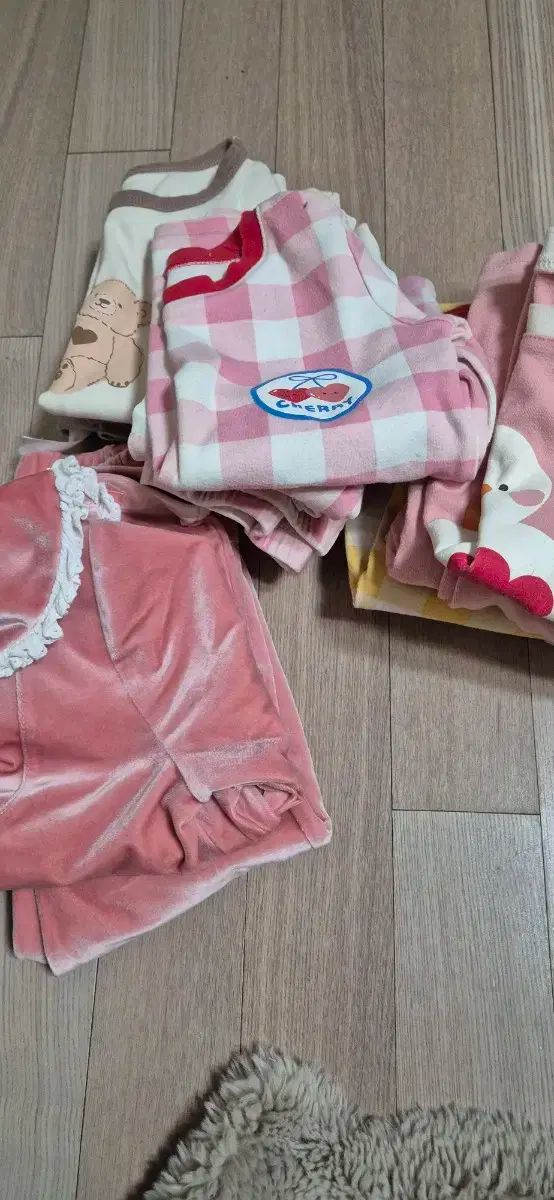 子供用ラウンジウェア