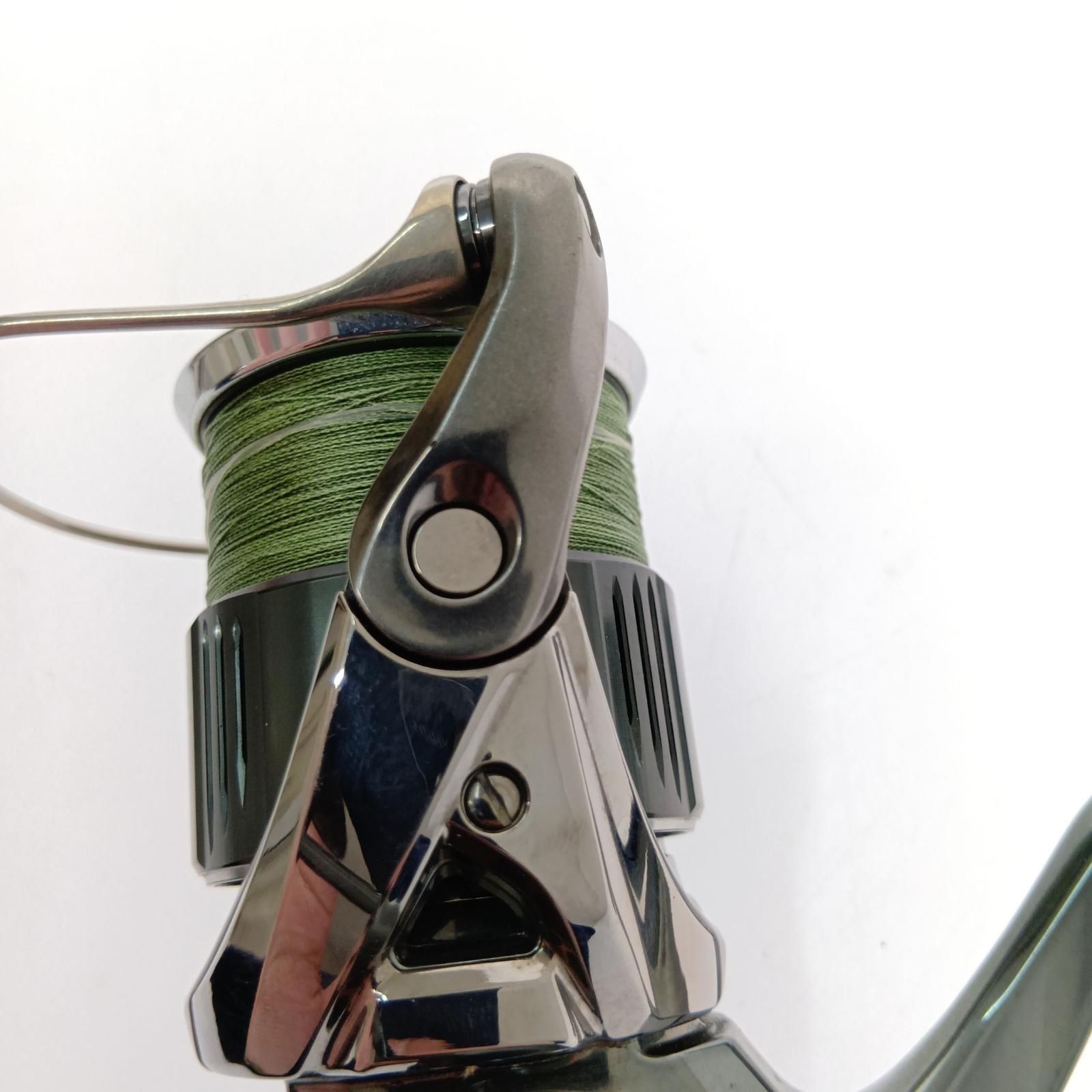 没入感のある SHIMANO シマノ 22 ステラ 3000MHG 043931 本体のみ