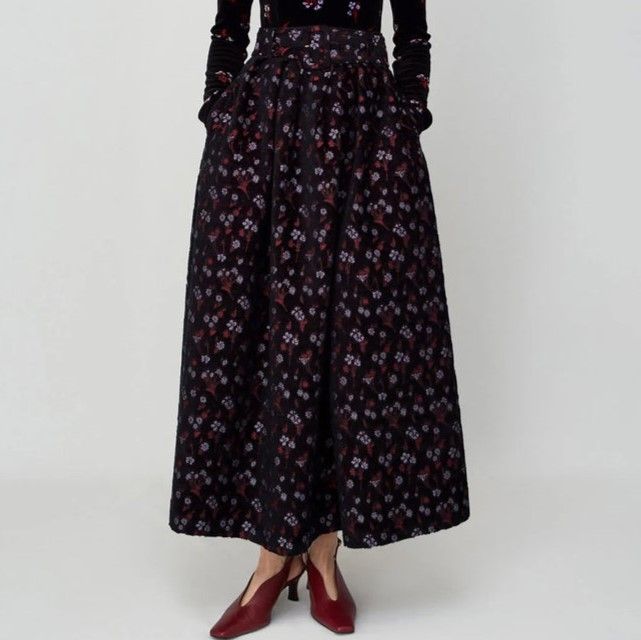 新品 Mame Kurogouchi マメクロゴウチ 22AW 日本製 Floral Jacquard Flared Skirt フローラルジャガード フレアスカート MM22PF-SK704 1 BLACK 定価81,400円 ロング マキシ 花柄 ベルテッド - メルカリ