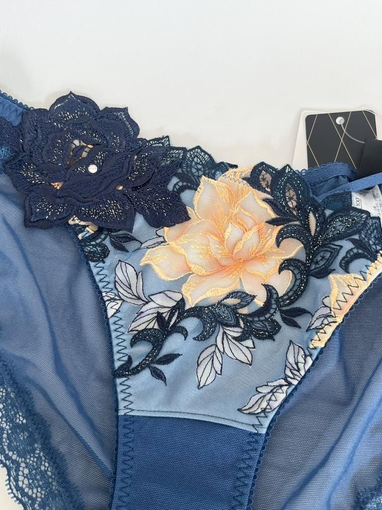 仕立ての良い 店舗 Wacoal Salute ワコール ブラジャー＆ショーツ 97G マフィセント 製 E75 L ランジェリー 下着 み 6456897