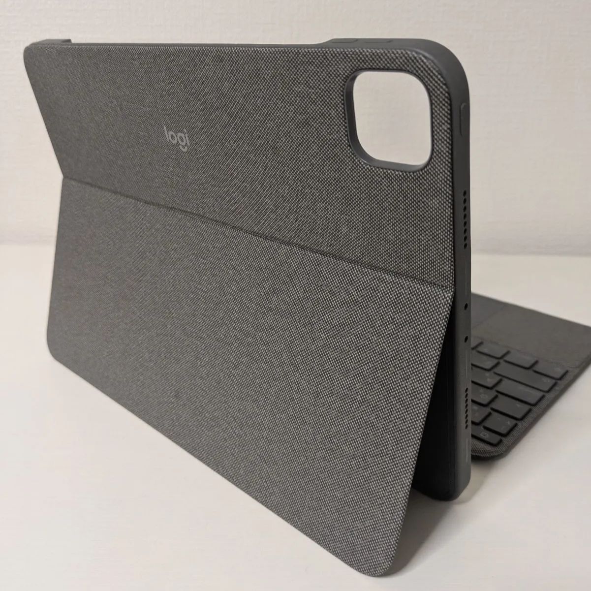 ロジクール COMBO TOUCH for iPad Pro 第1世代 第2世代 第3世代 第4世代用 iK1176GRA グレー