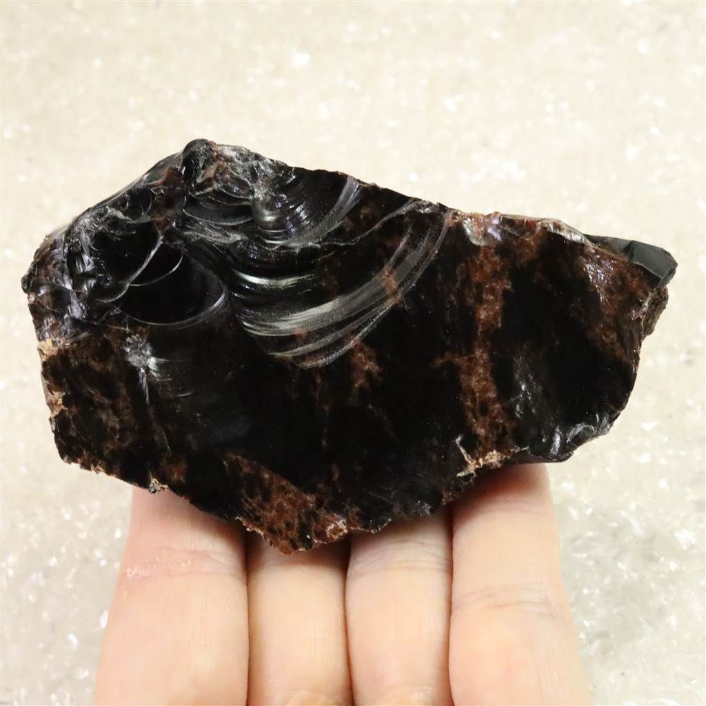 北海道産　天然黒曜石 北海道産 オブシディアン 黒曜石 花十勝 91mm原石 177g 榎本通商