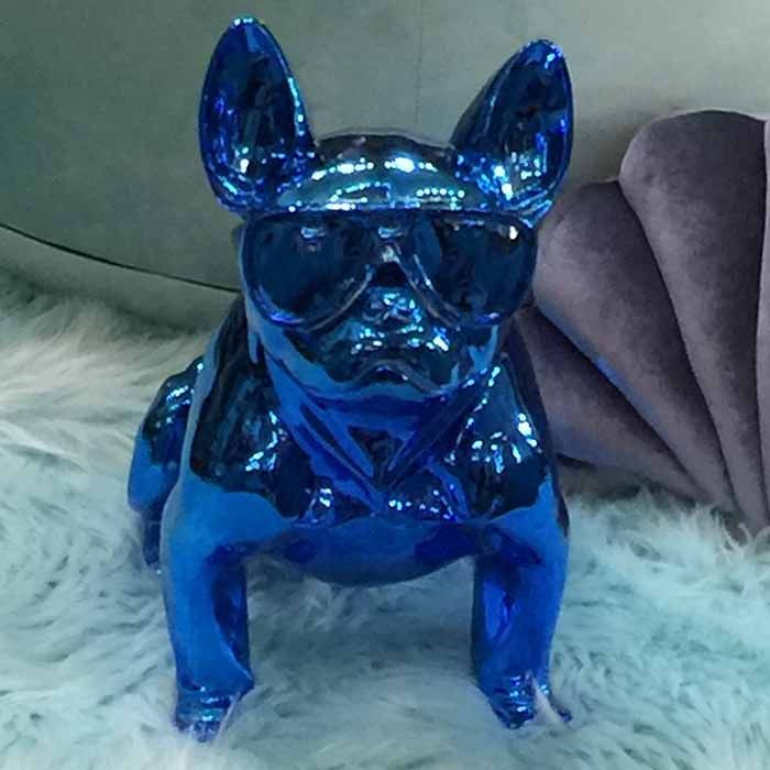 【廃盤品】紫色のブルドッグの置物 ブックエンド 廃盤品】紫色のブルドッグの置物 ブックエンド - メルカリ